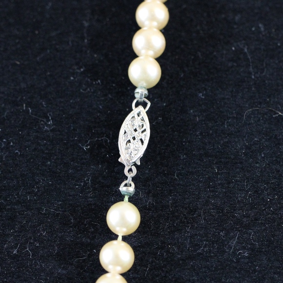 Champagne Cultured Pearls 6+mm - Picture 4 of 7